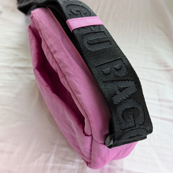 BAGGU Extra Pink Camera Crossbody Bag - Picture 6 of 6